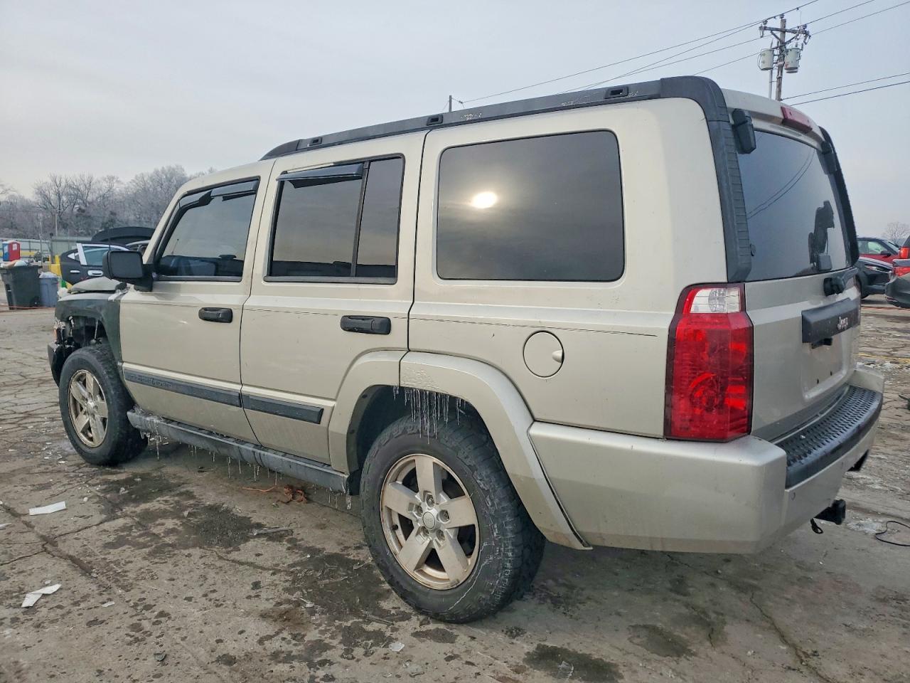 2006 Jeep Commander VIN 1J8HH48N36C367719 photo 2