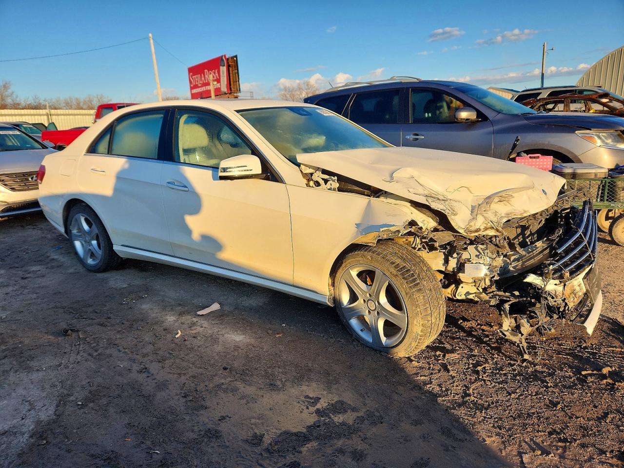 2016 Mercedes-Benz E-class VIN WDDHF5KB1GB263275 photo 4