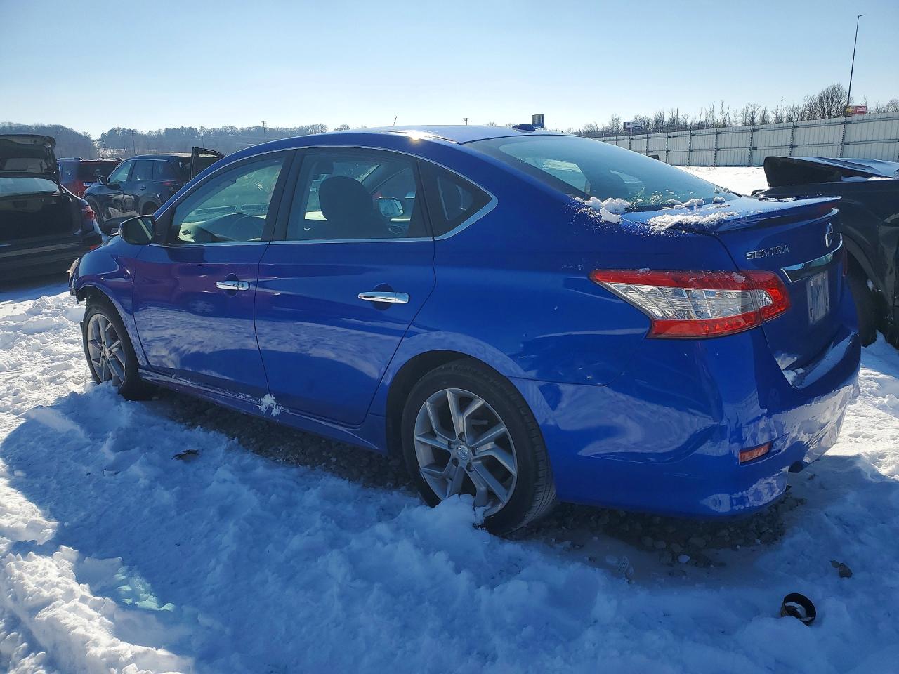 2015 Niss Sentra VIN 3N1AB7APXFY272267 photo 2