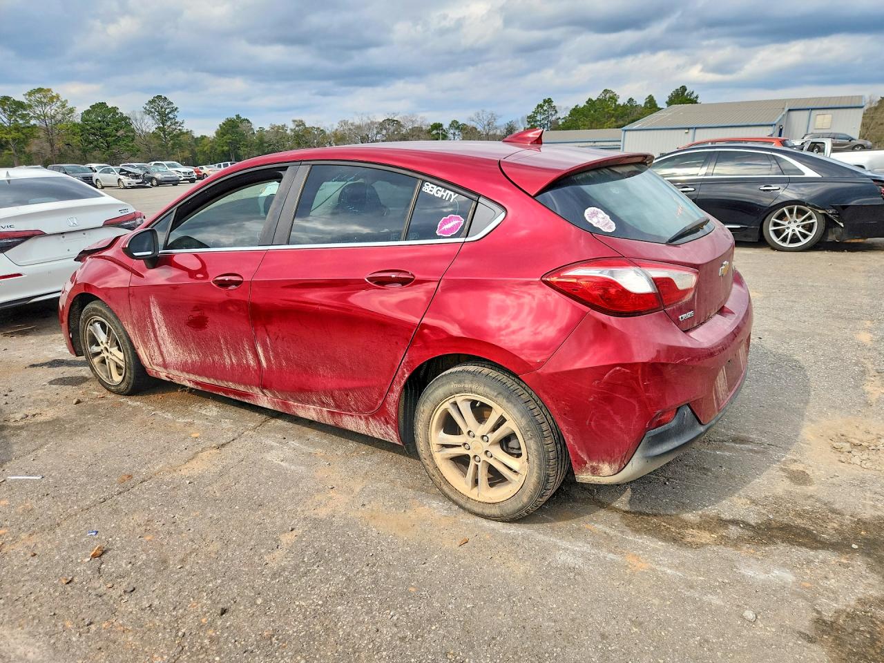 2018 Chevrolet Cruze VIN 3G1BH6SE6JS646000 photo 2