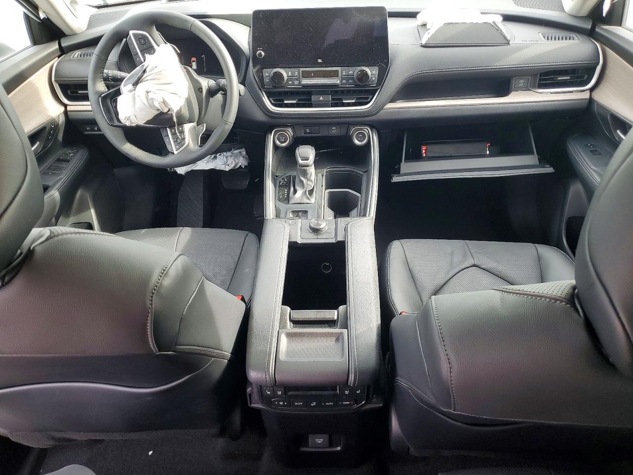 2025 Toyota Grand Highlander VIN 5TDAAAB53SS082189 photo 8