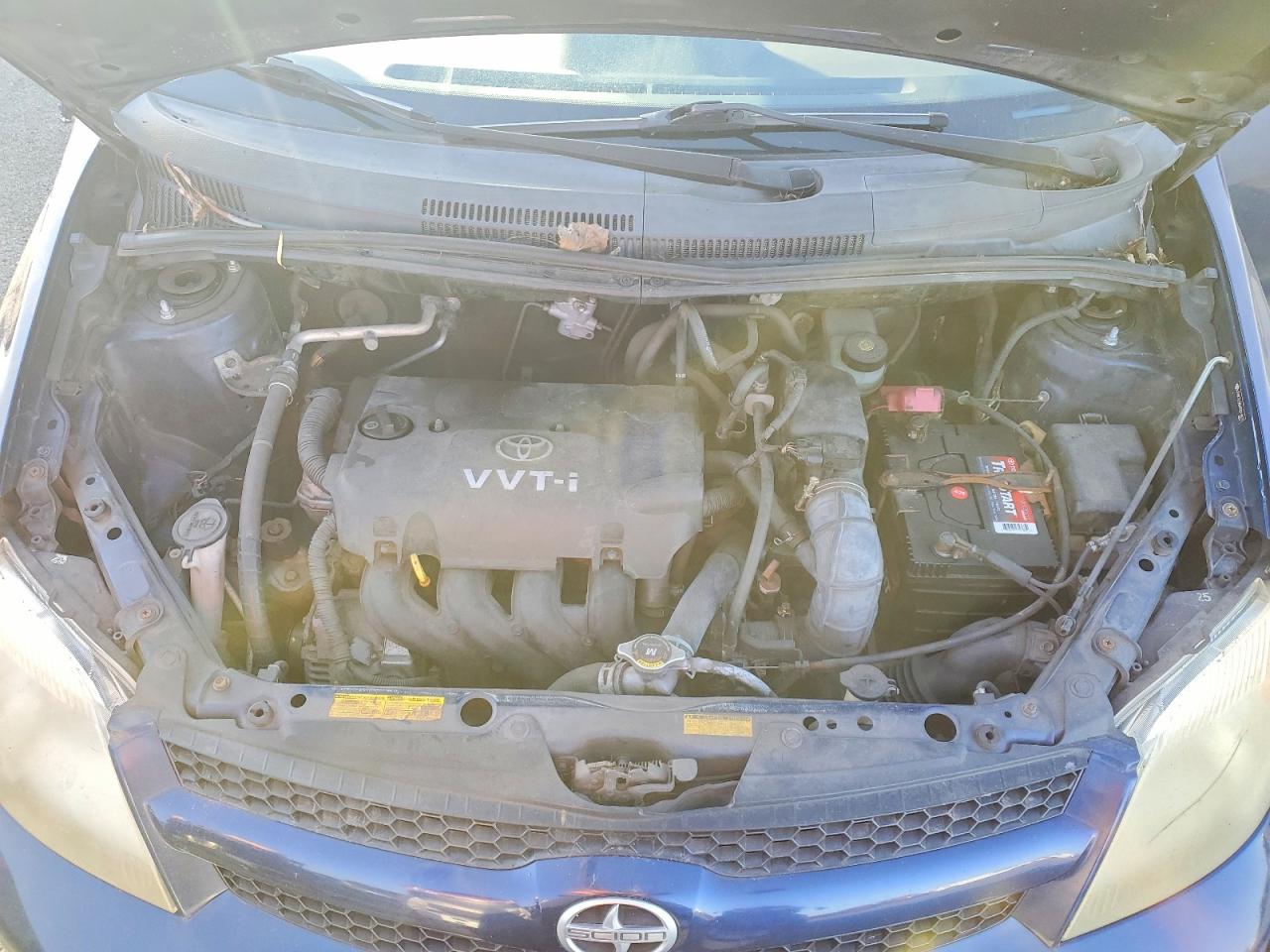 2006 Toyota Scion VIN JTKKT624X65011871 photo 11