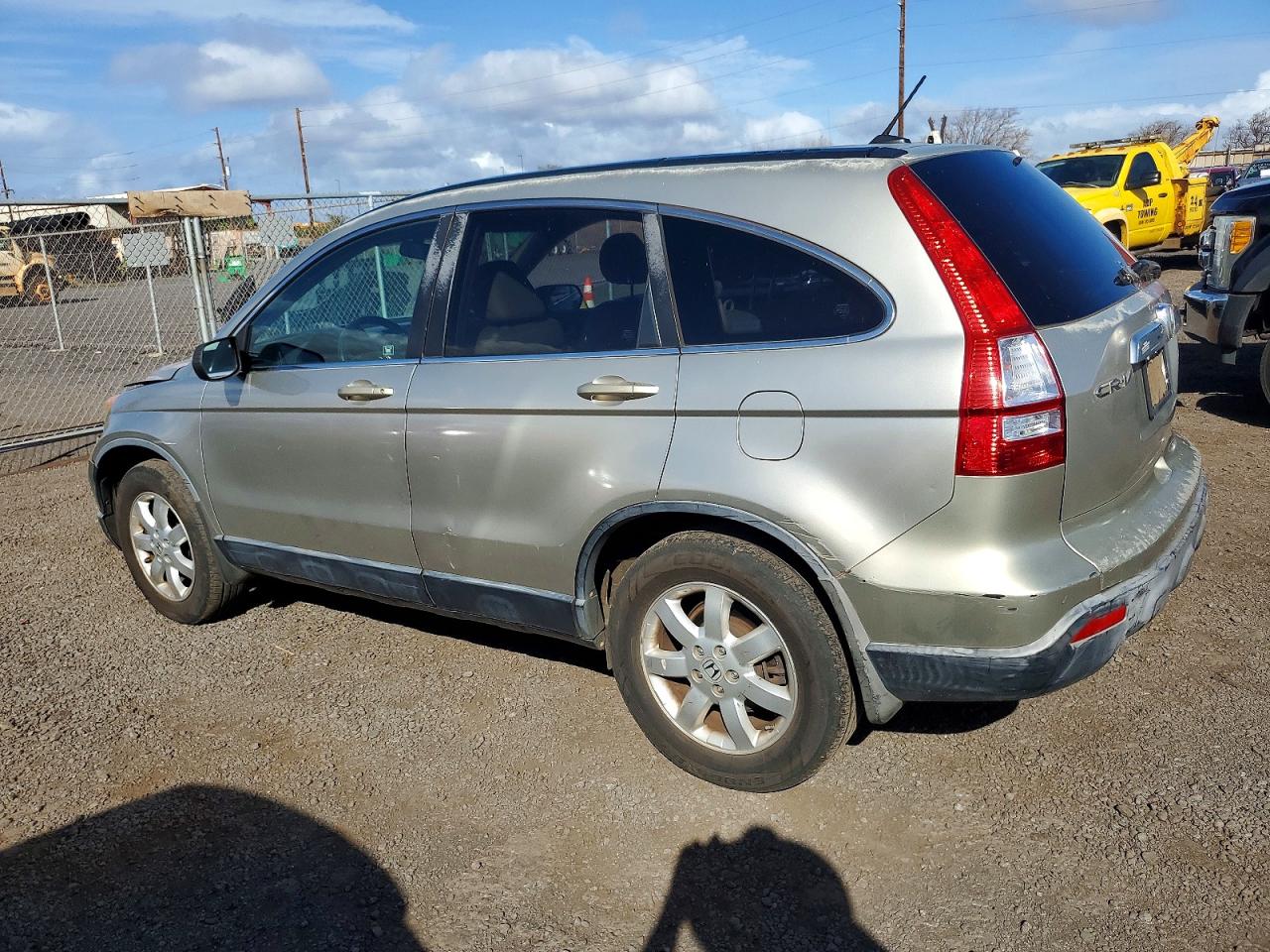 2007 Honda Crv VIN JHLRE38777C037165 photo 2