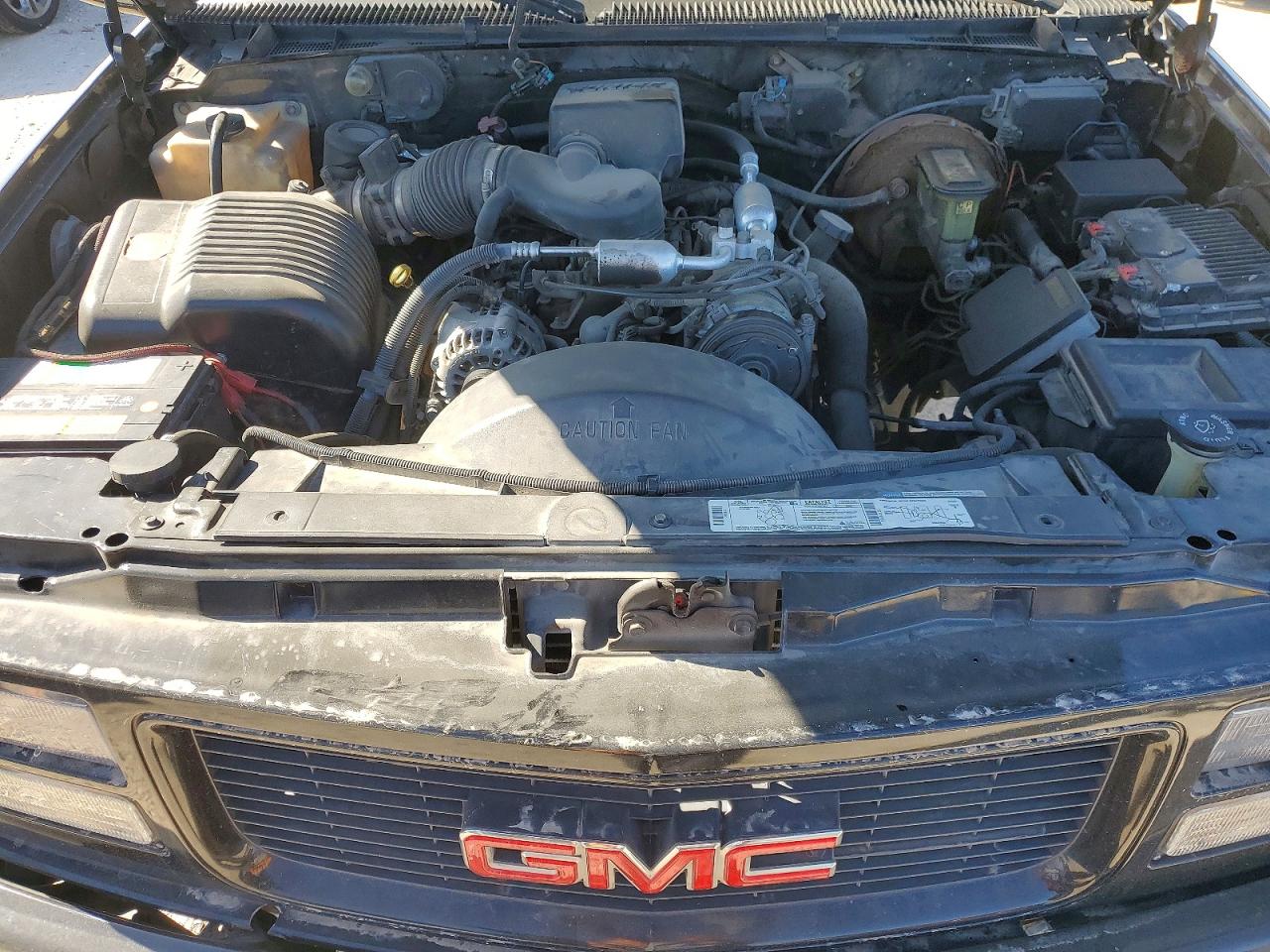 1996 GMC Yukon VIN 3GKEK18R2TG504496 photo 12