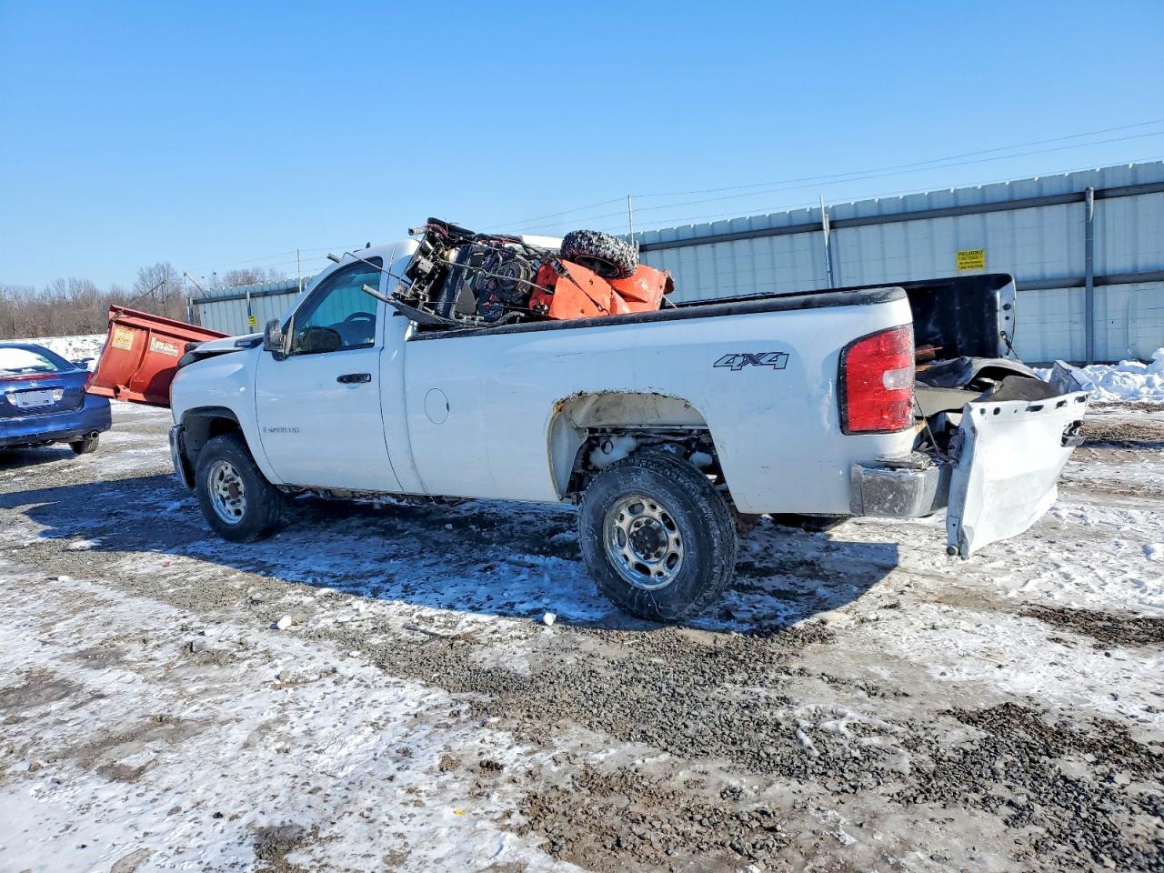 2009 Chevrolet All models VIN 1GCHK44K09E120106 photo 2
