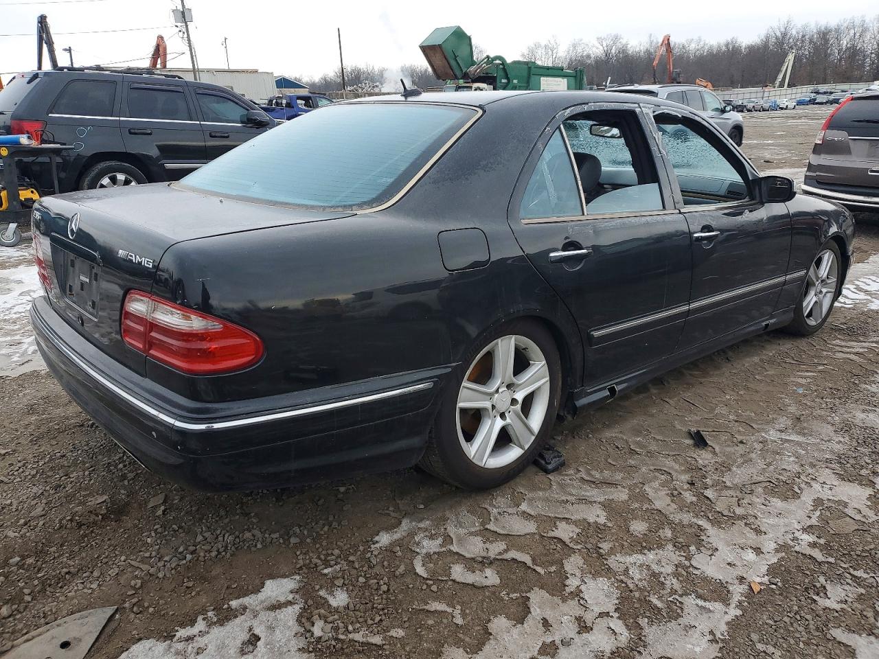 2001 Mercedes-Benz E-class VIN WDBJF74J01B226140 photo 3