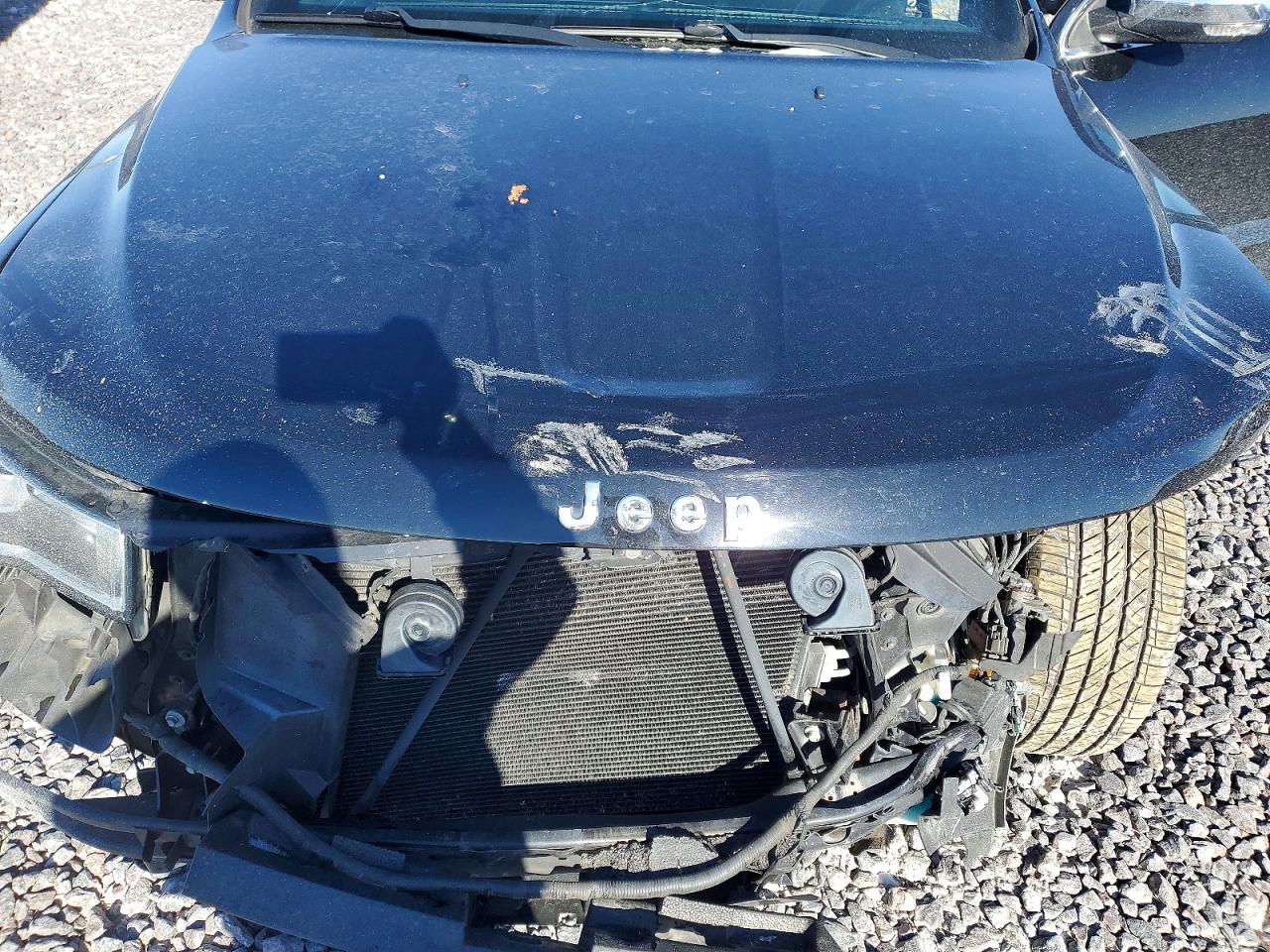 2018 Jeep Grand cher VIN 1C4RJFBG5JC347633 photo 12