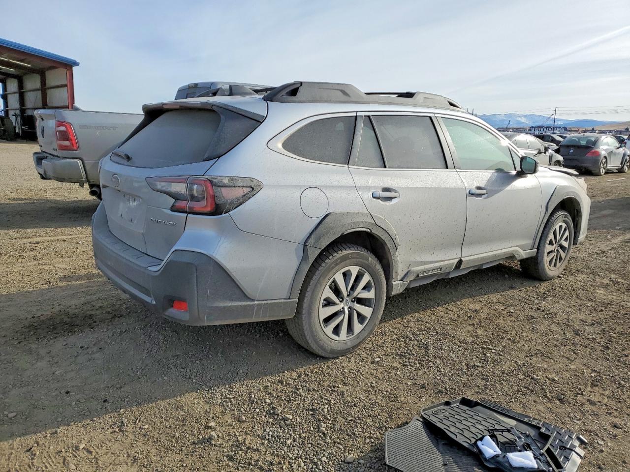 2025 Subaru Outback VIN 4S4BTADC7S3302604 photo 3