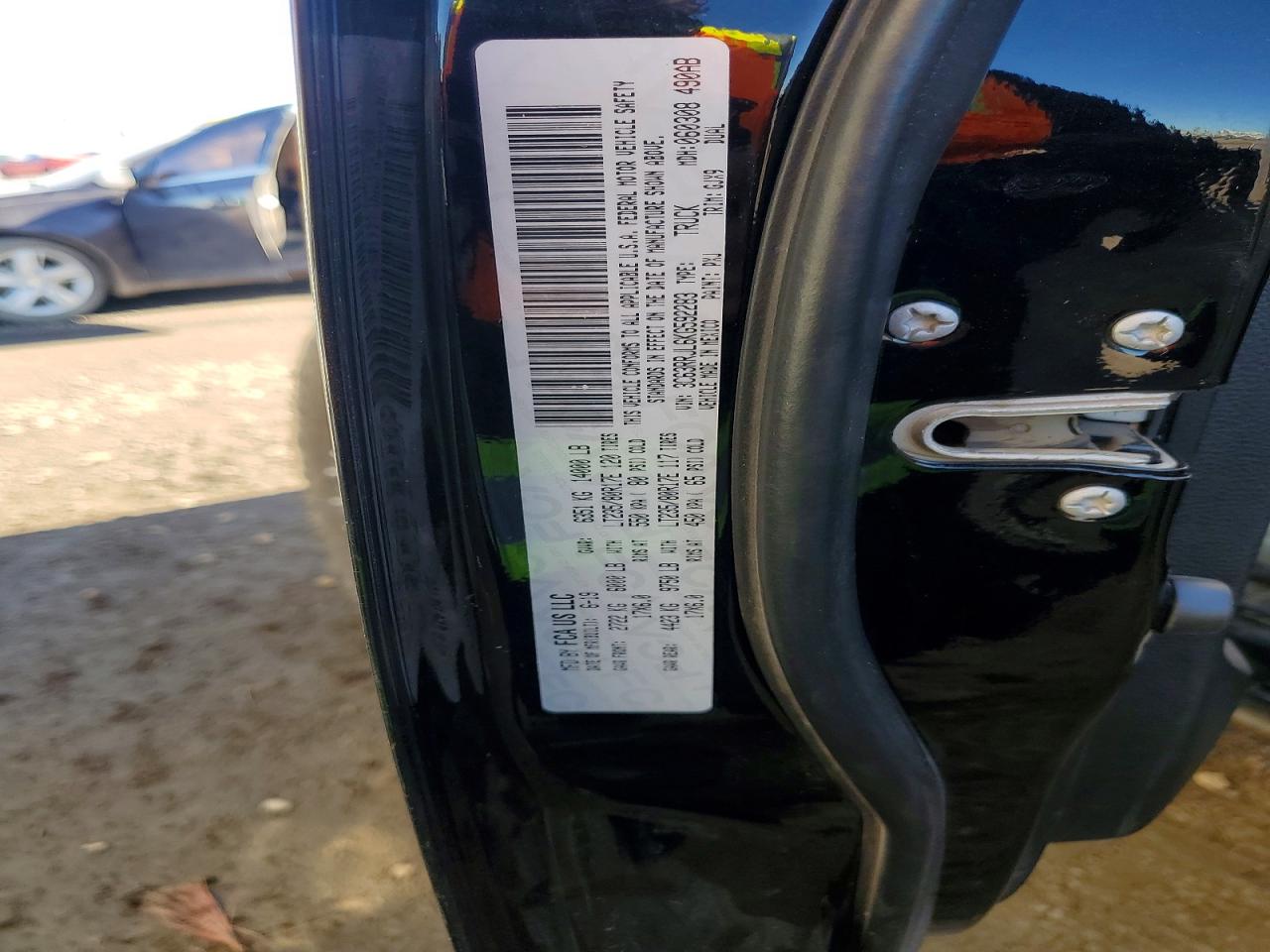 2019 Ram 3500 VIN 3C63RRJL6KG592283 photo 10