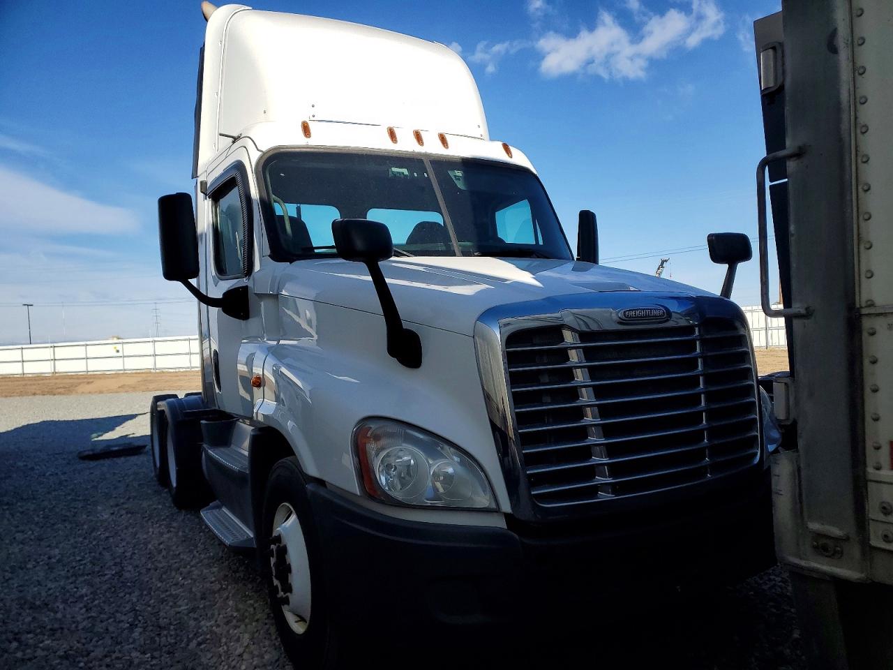 2016 FREIGHTLINER All other VIN 1FUJGEDV6GLHC5914 photo 1