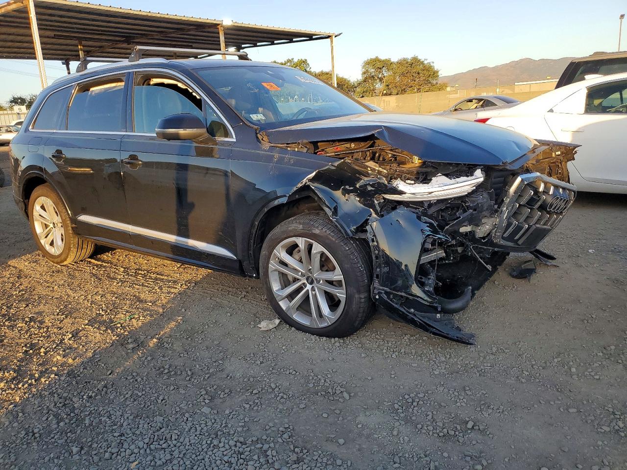 2025 AUDI Q7 VIN WA1LCBF74SD017197 photo 4