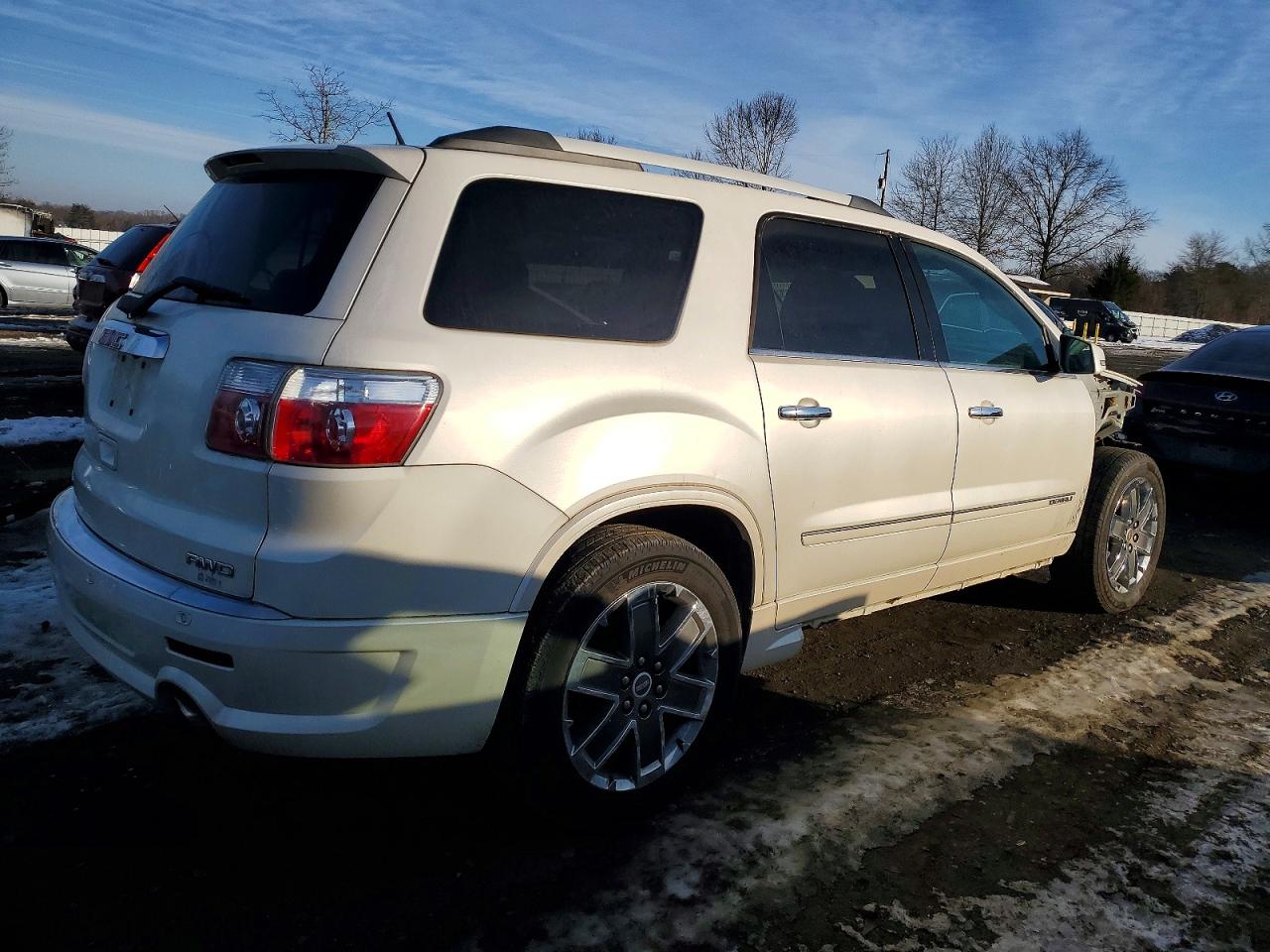 2011 GMC Acadia den VIN 1GKKVTED6BJ236810 photo 3
