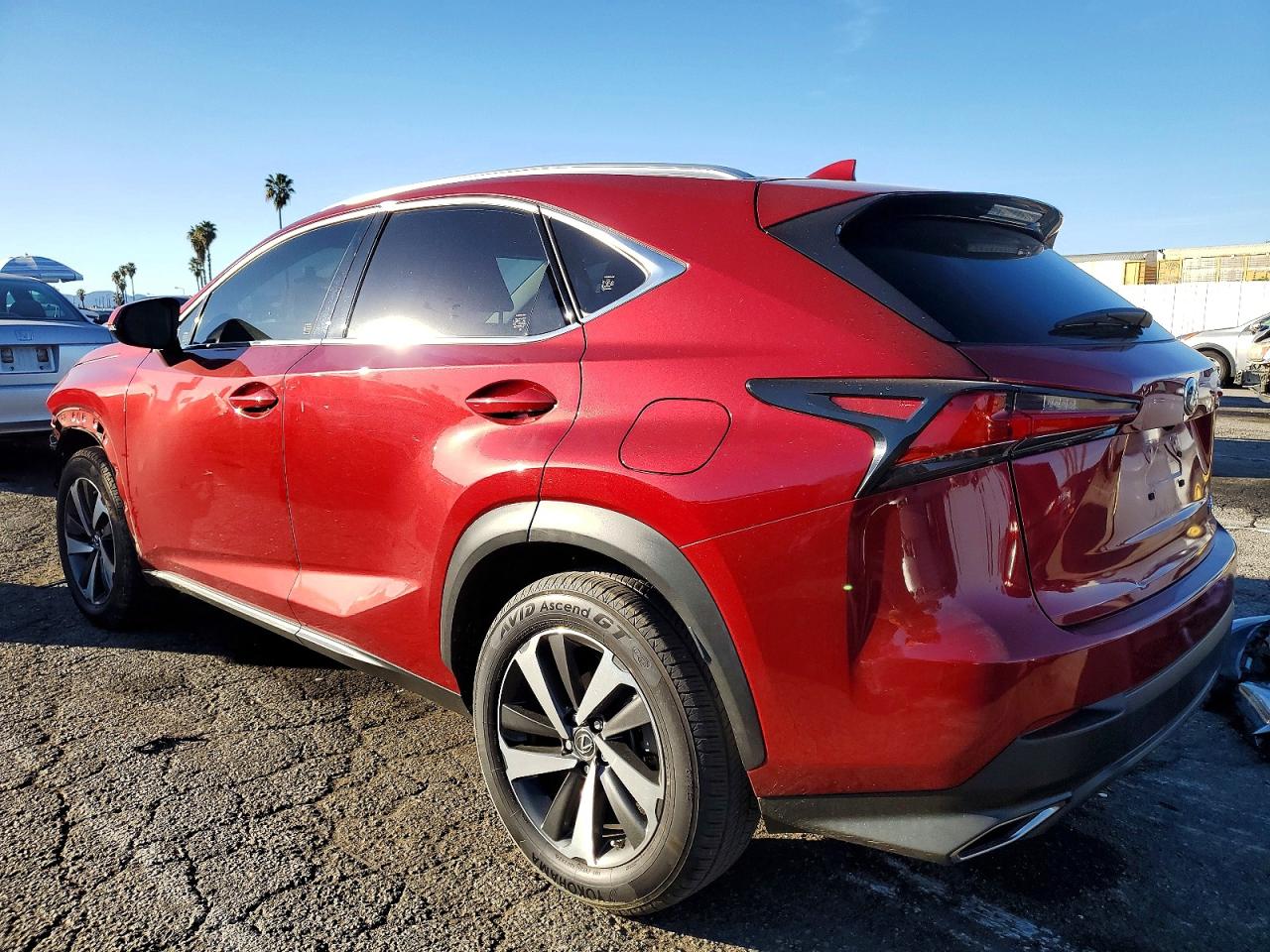 2018 Lexus Nx VIN JTJYARBZXJ2097775 photo 2