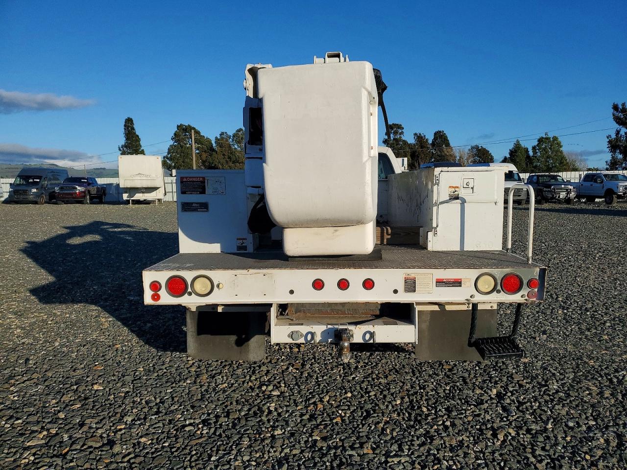 2011 Ford F550 VIN 1FDUF5HT7BEC17543 photo 6
