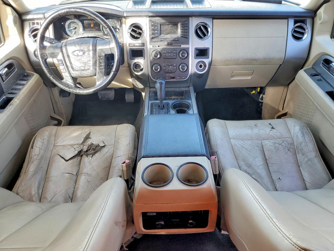 2015 Ford Expedition VIN 1FMJU1HT1FEF18896 photo 8