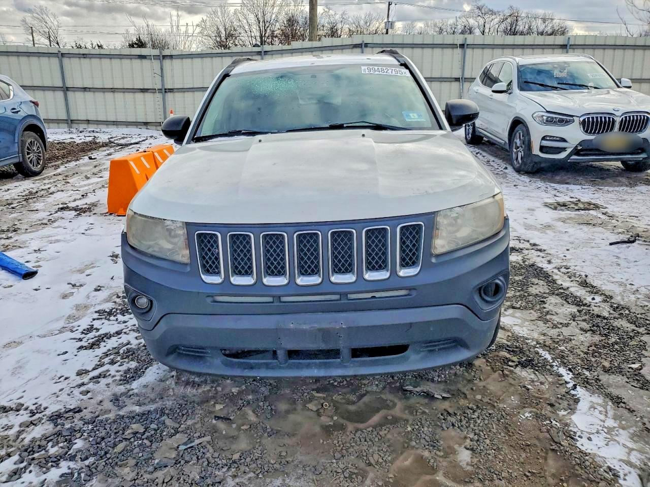 2011 JEEP Compass VIN 1J4NF1FB5BD259107 photo 5
