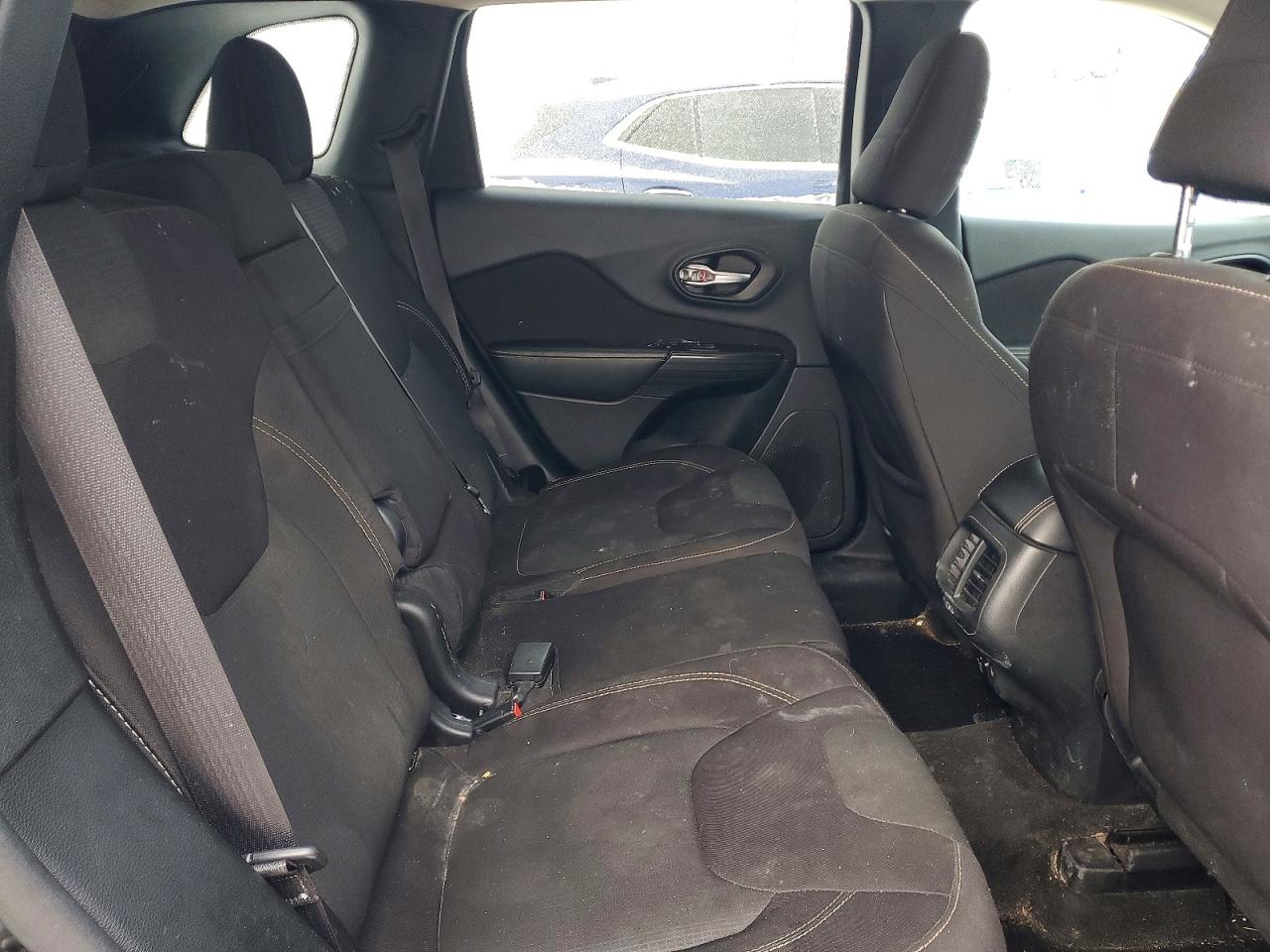 2016 Jeep Grand cher VIN 1C4PJMCB1GW157253 photo 11
