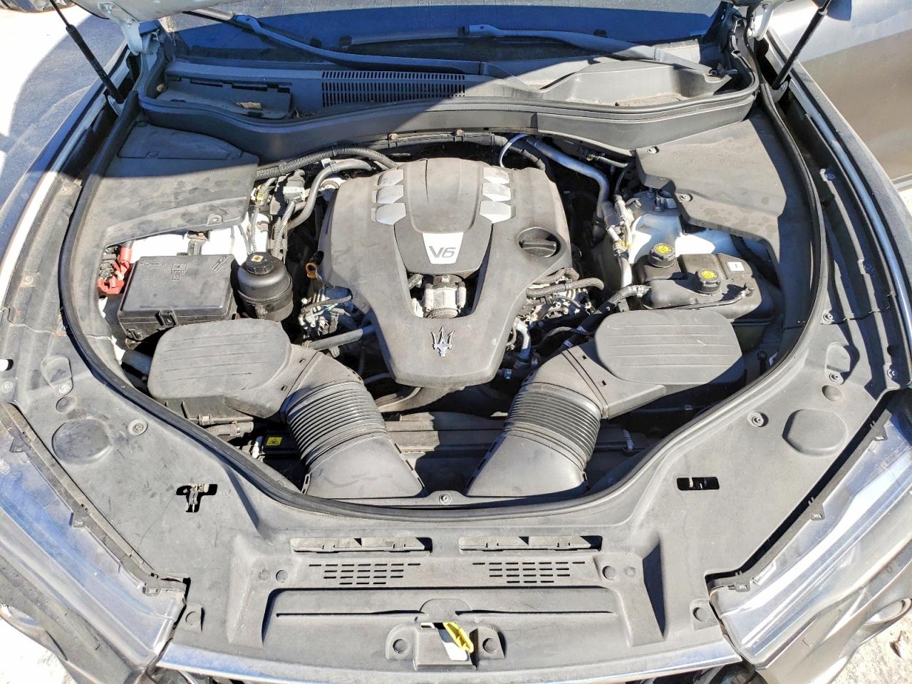2017 Maserati All models VIN ZN661XUL9HX225829 photo 12