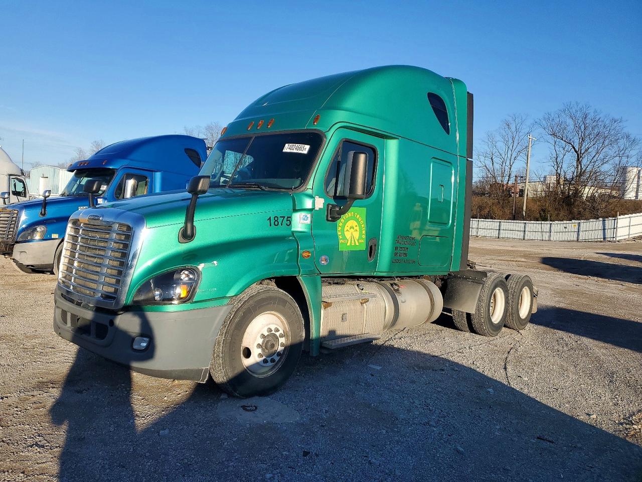 2018 FREIGHTLINER All other VIN 3AKJGLDR7JSJV0730 photo 1