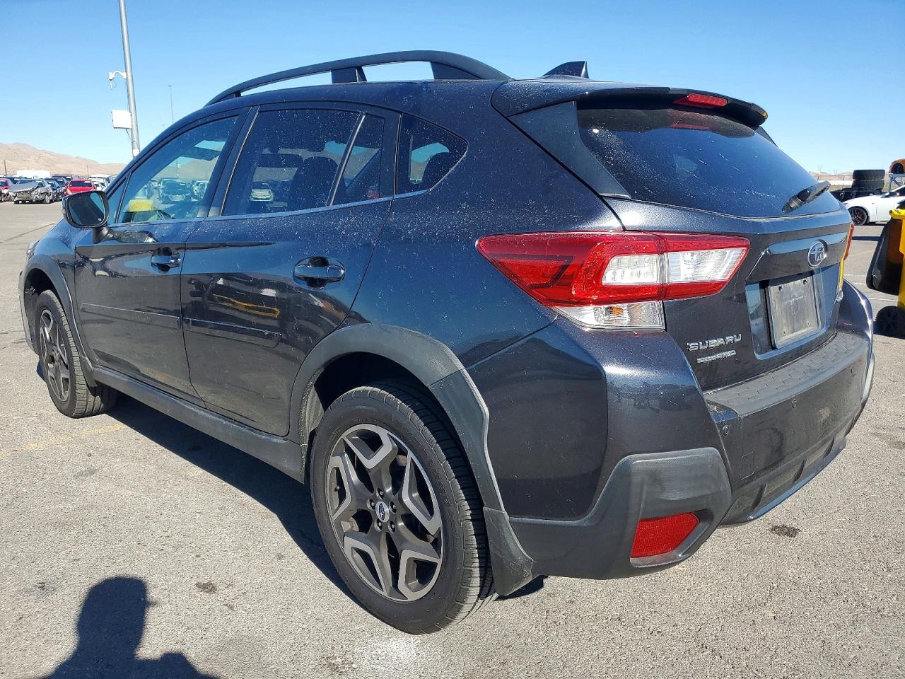 2018 Subaru Crosstrek VIN JF2GTAMC5J8316367 photo 2
