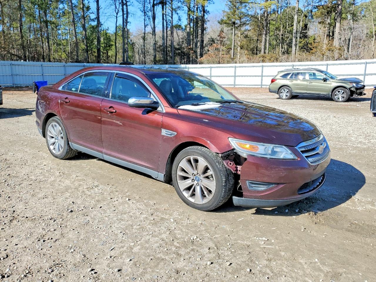 2012 Ford Taurus VIN 1FAHP2FW1CG110756 photo 4