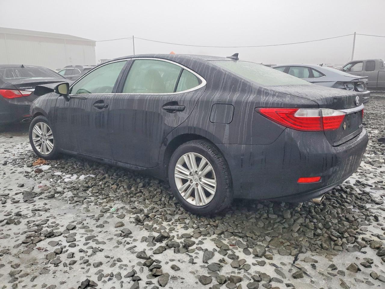 2014 Lexus ES350 VIN JTHBK1GG9E2117422 photo 2