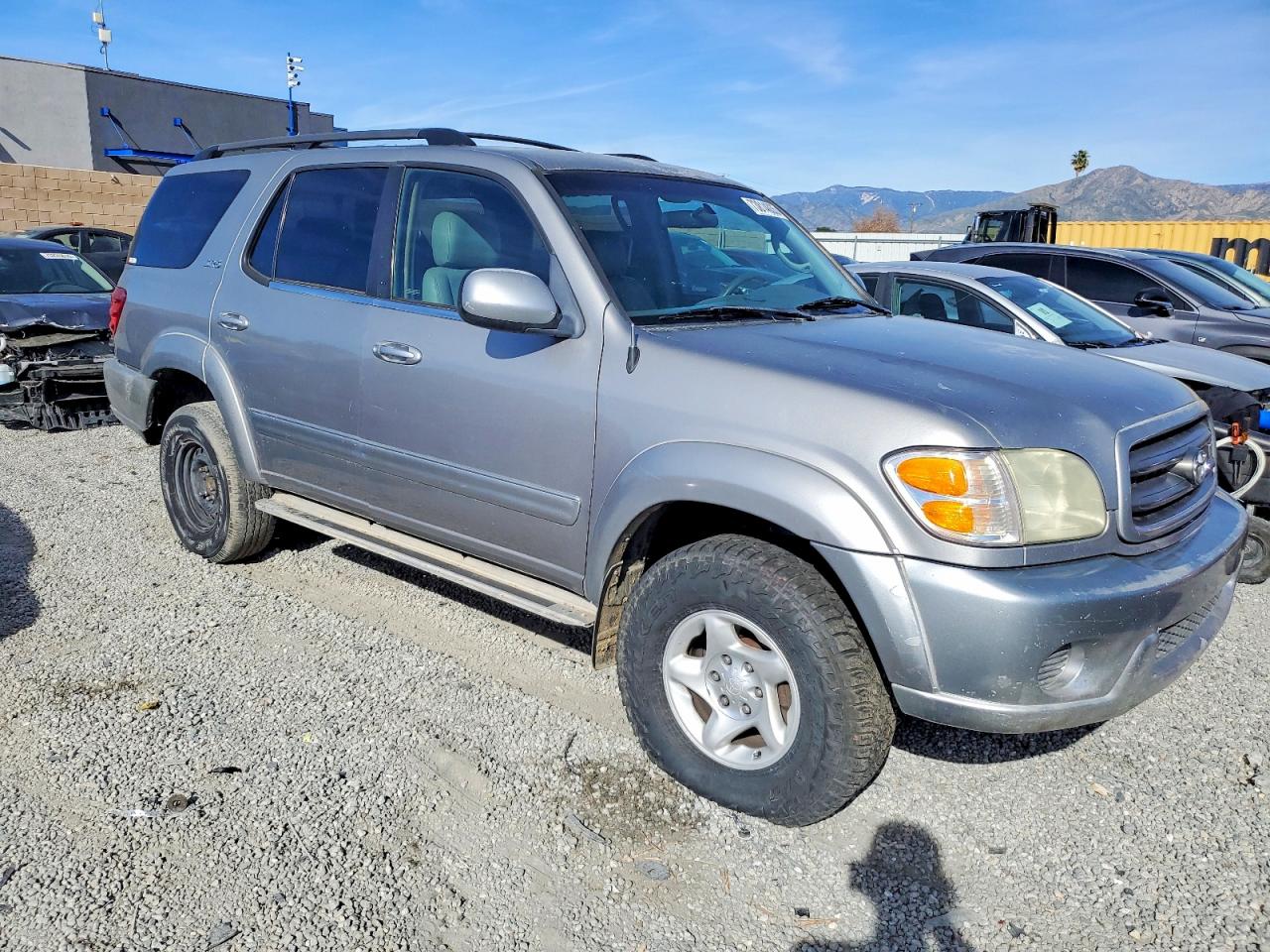 2003 Toyota Sequoia VIN 5TDZT34A93S153612 photo 4