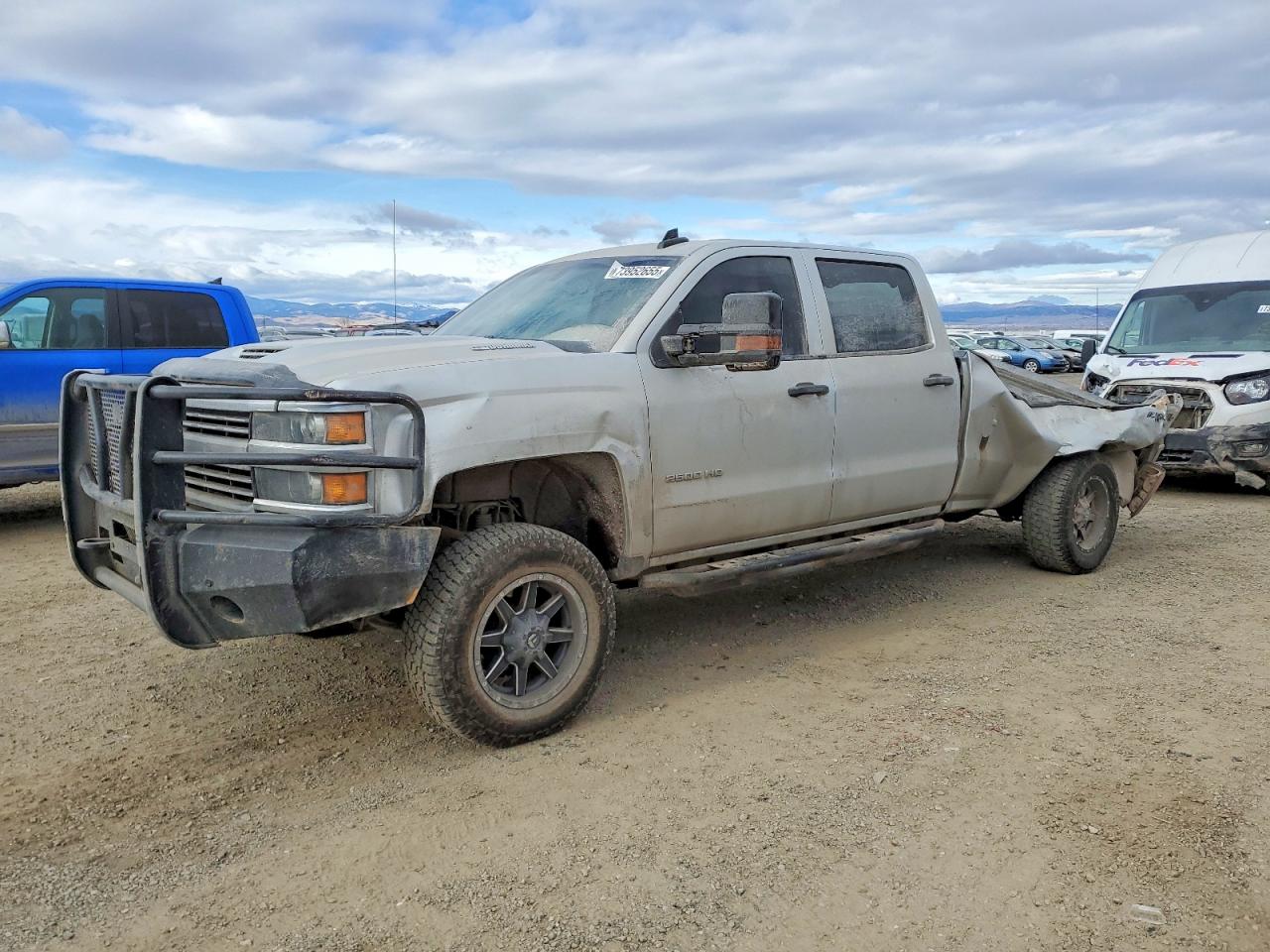 2018 Chevrolet All models VIN 1GC1KUEY1JF247403 photo 1
