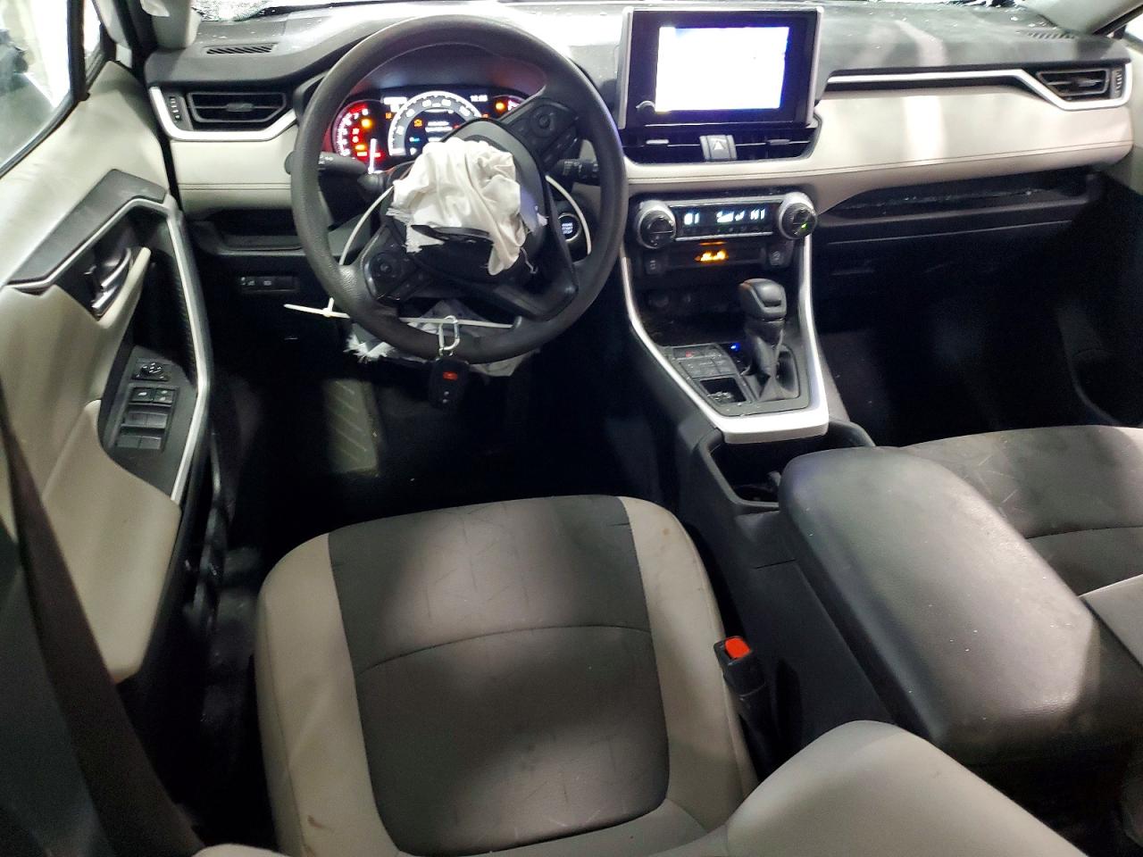 2024 Toyota Rav4 VIN 2T3P1RFV4RC395930 photo 8