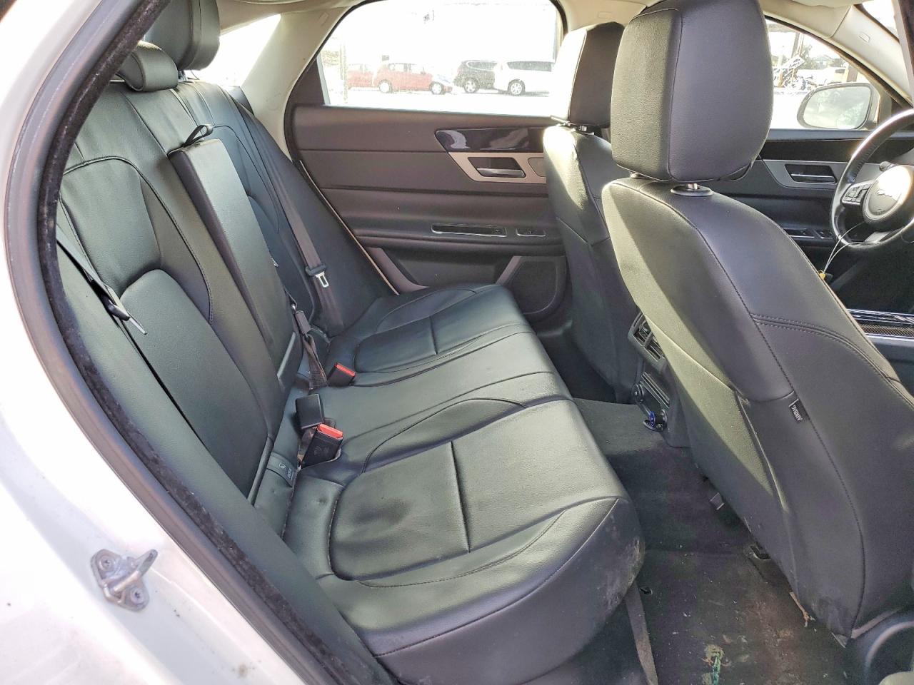 2017 Jaguar Xf VIN SAJBR4BV0HCY46610 photo 10