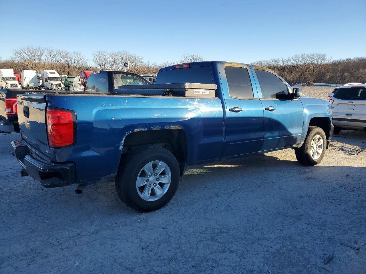 2016 Chevrolet All models VIN 1GCVKREC5GZ394236 photo 3