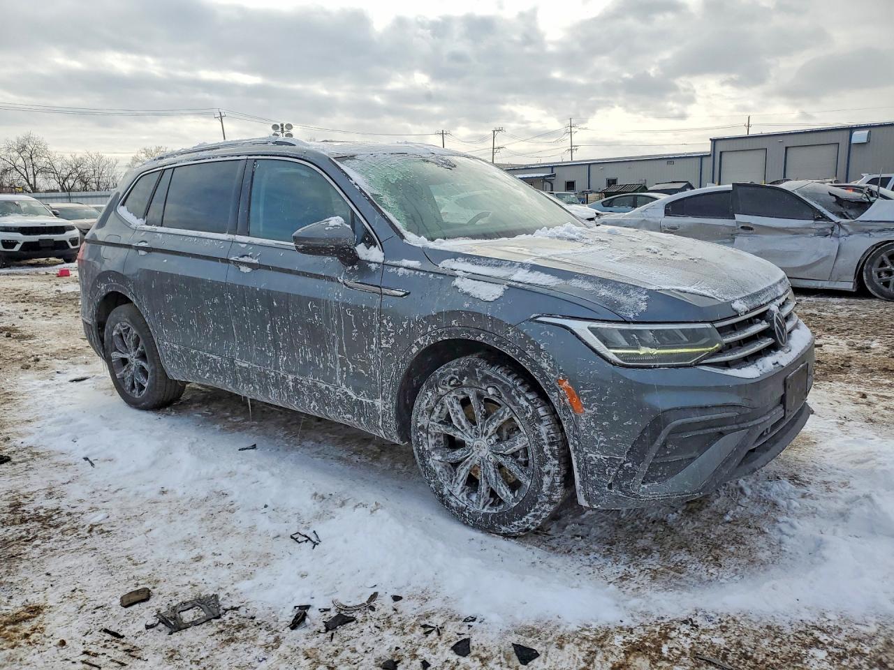 2023 Volkswagen Tiguan VIN 3VVNB7AX3PM074042 photo 4