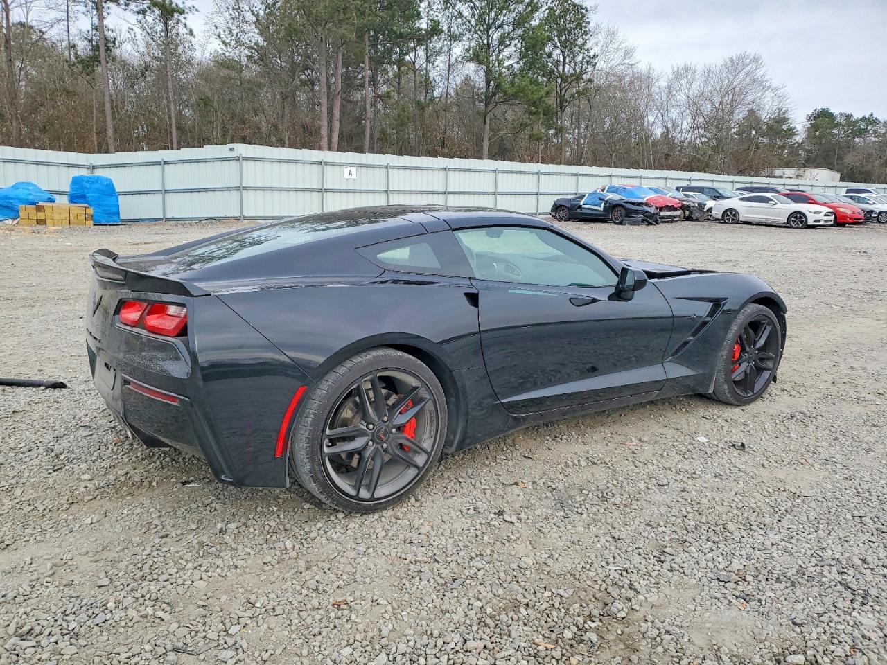2016 Chevrolet Corvette VIN 1G1YM2D72G5125937 photo 3