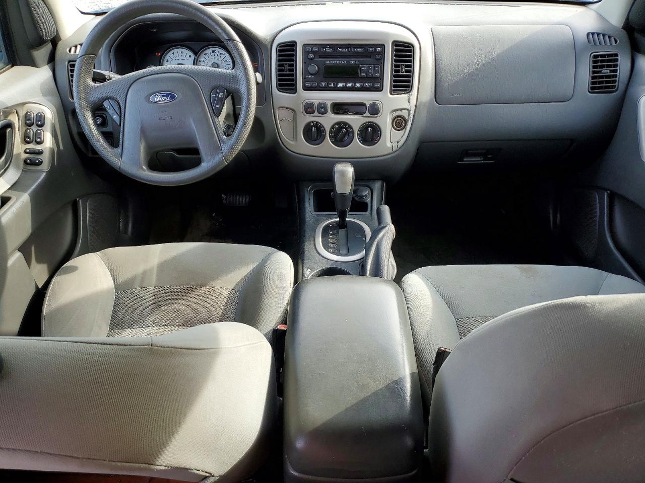 2007 Ford Escape VIN 1FMYU93Z47KA39075 photo 8