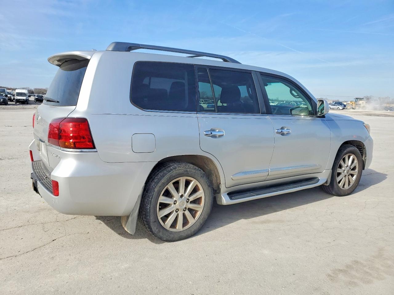 2011 Lexus Lx570 VIN JTJHY7AX1B4061219 photo 3
