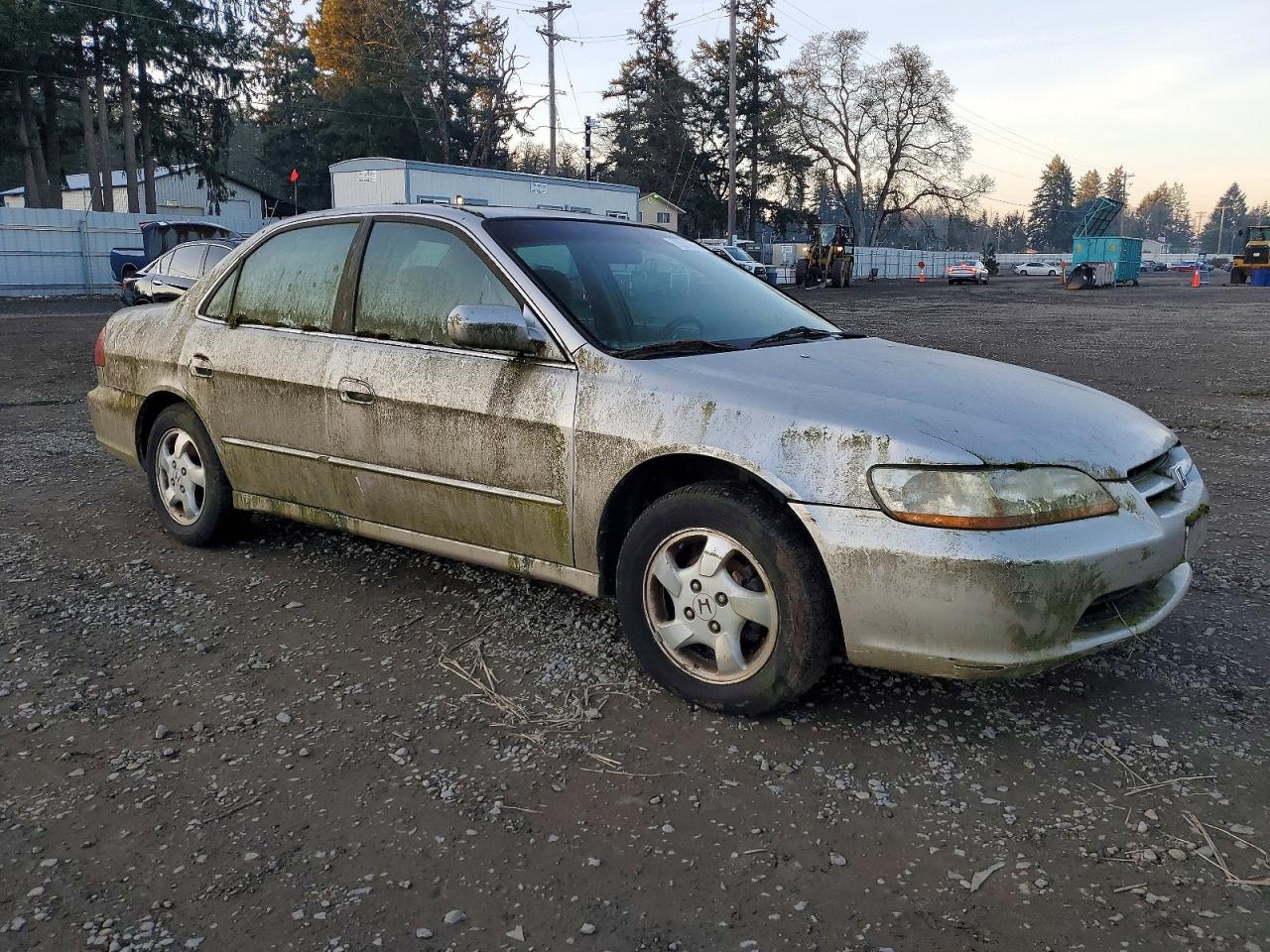 1998 Honda Accord VIN 1HGCG5659WA128282 photo 4