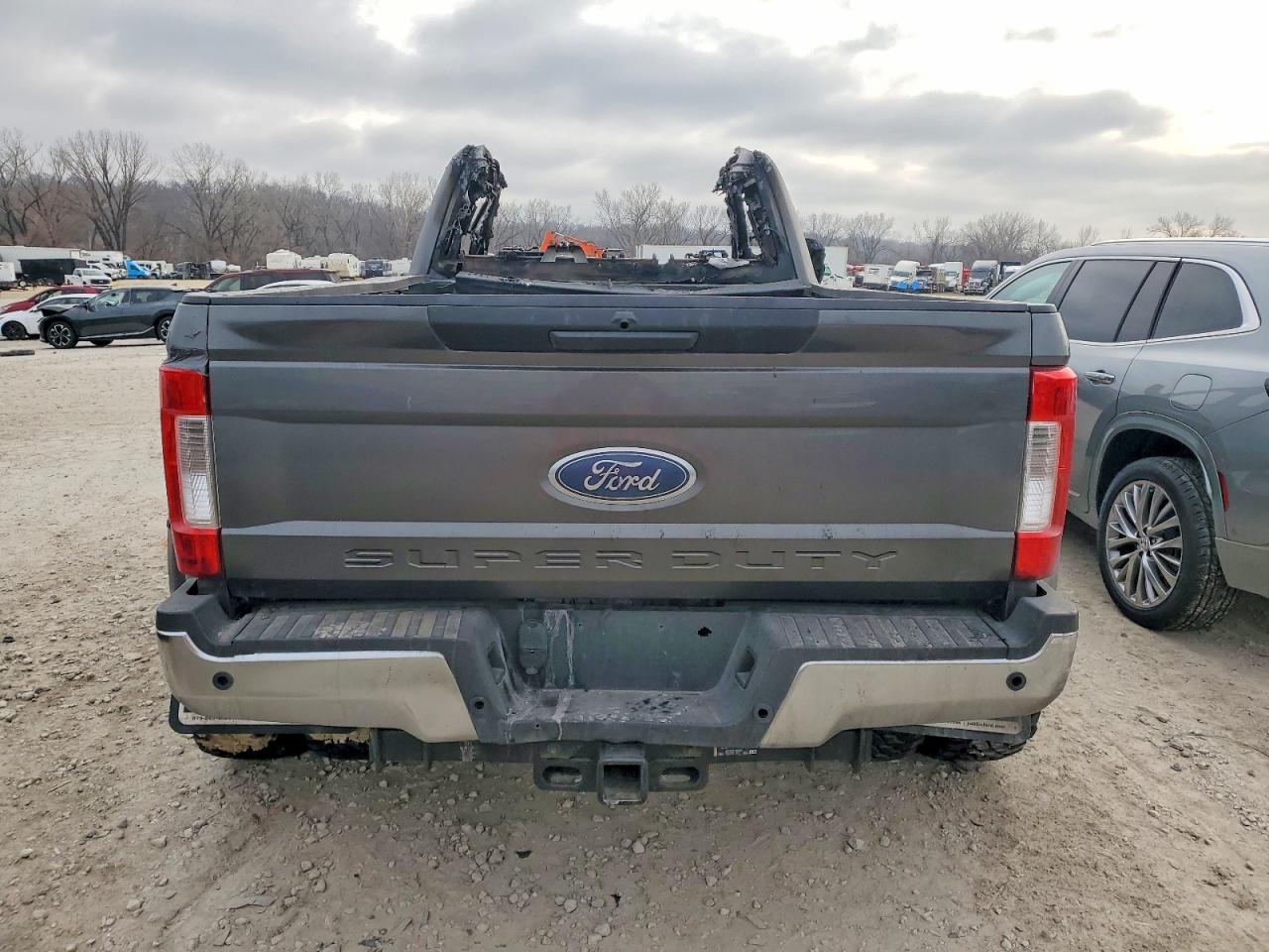 2018 Ford F350 VIN 1FT8X3DT8JEB96200 photo 6