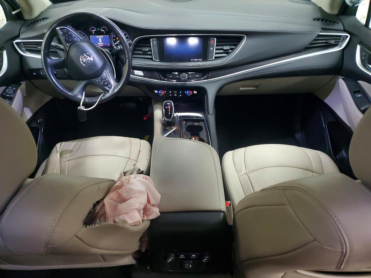 2020 Buick Enclave VIN 5GAERBKW6LJ136156 photo 8