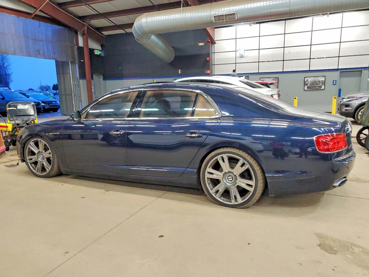 2014 Bentley All models VIN SCBEC9ZA1EC094542 photo 2