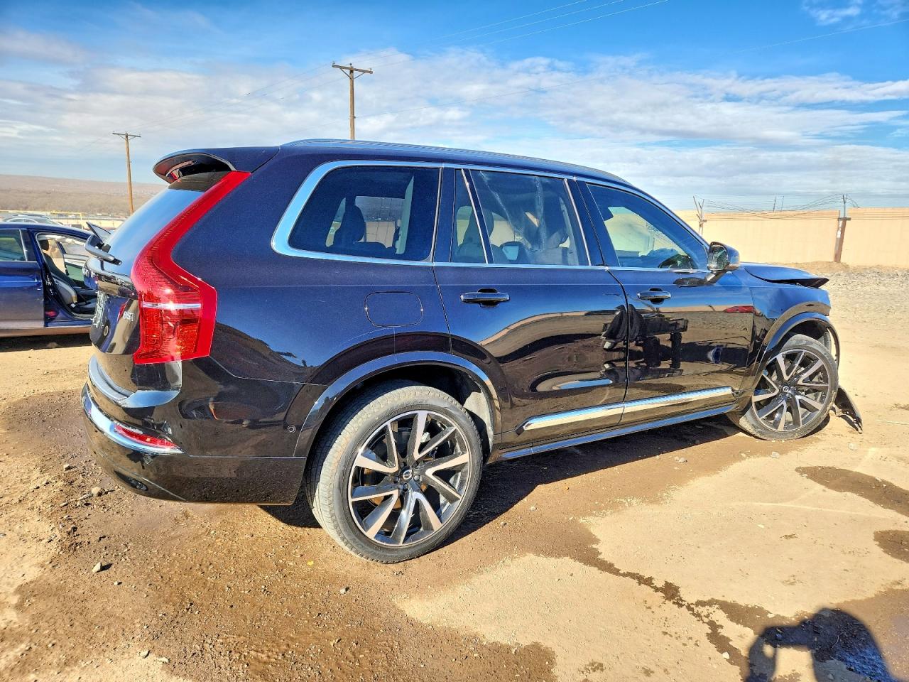 2025 Volvo Xc90 VIN YV4M12PE0S1315421 photo 3