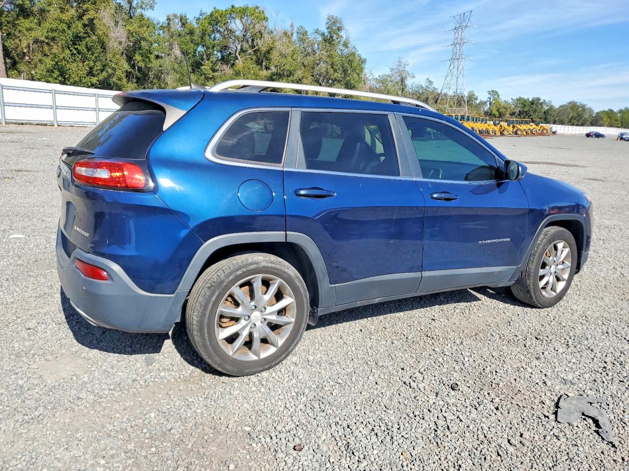 2018 Jeep Grand cher VIN 1C4PJLDX3JD557631 photo 3