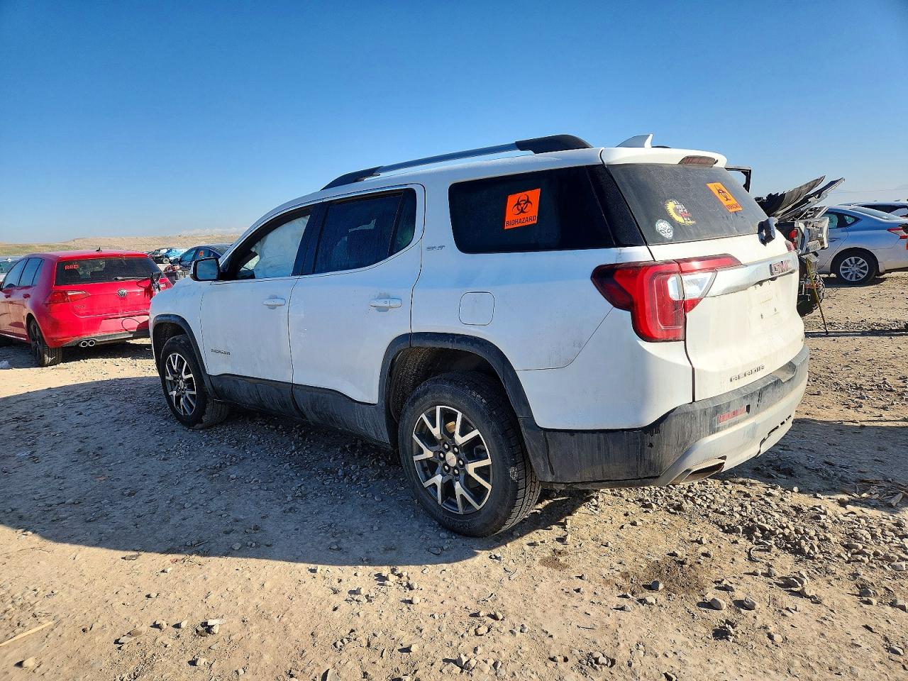 2023 GMC Acadia VIN 1GKKNUL46PZ222388 photo 2