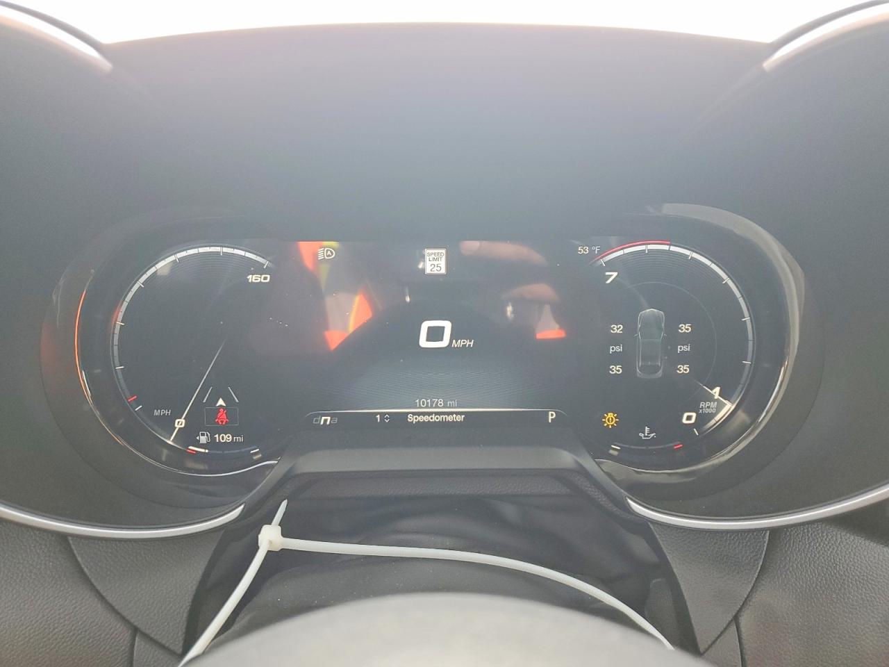 2024 Alfa Giulia VIN ZARFAMBN2R7677584 photo 9