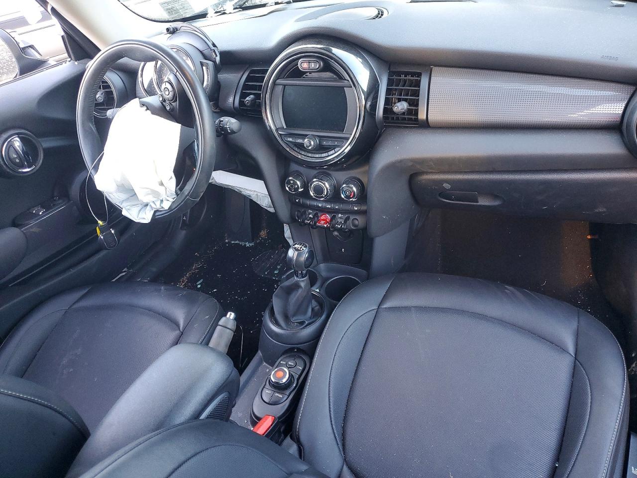 2021 MINI Cooper VIN WMWXR3C07M2N87791 photo 8