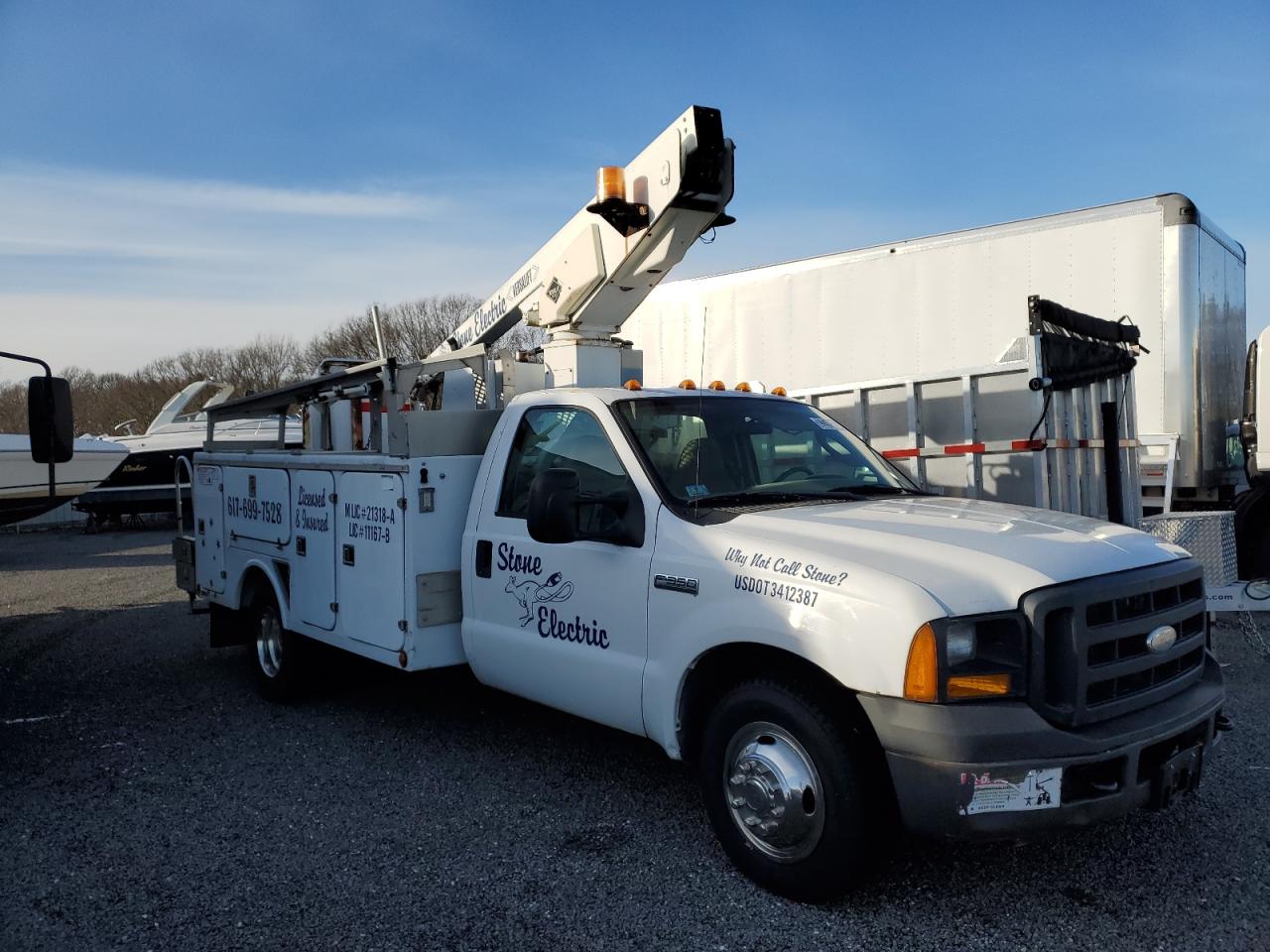 2006 Ford F350 VIN 1FDWF36576EC11376 photo 1