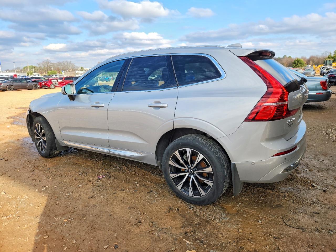 2023 Volvo Xc60 plus VIN YV4L12DN3P1319549 photo 2