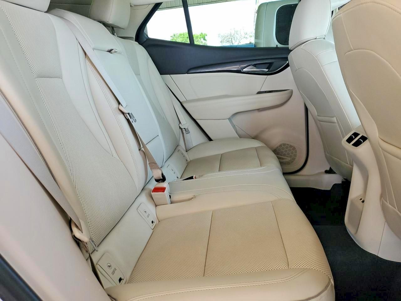 2022 Buick Envision VIN LRBFZNR41ND053260 photo 11