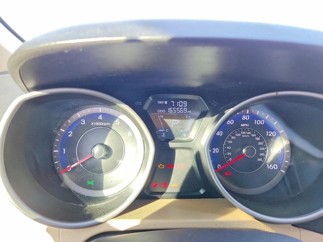 2013 Hyun Elantra VIN KMHDH4AE1DU870166 photo 9