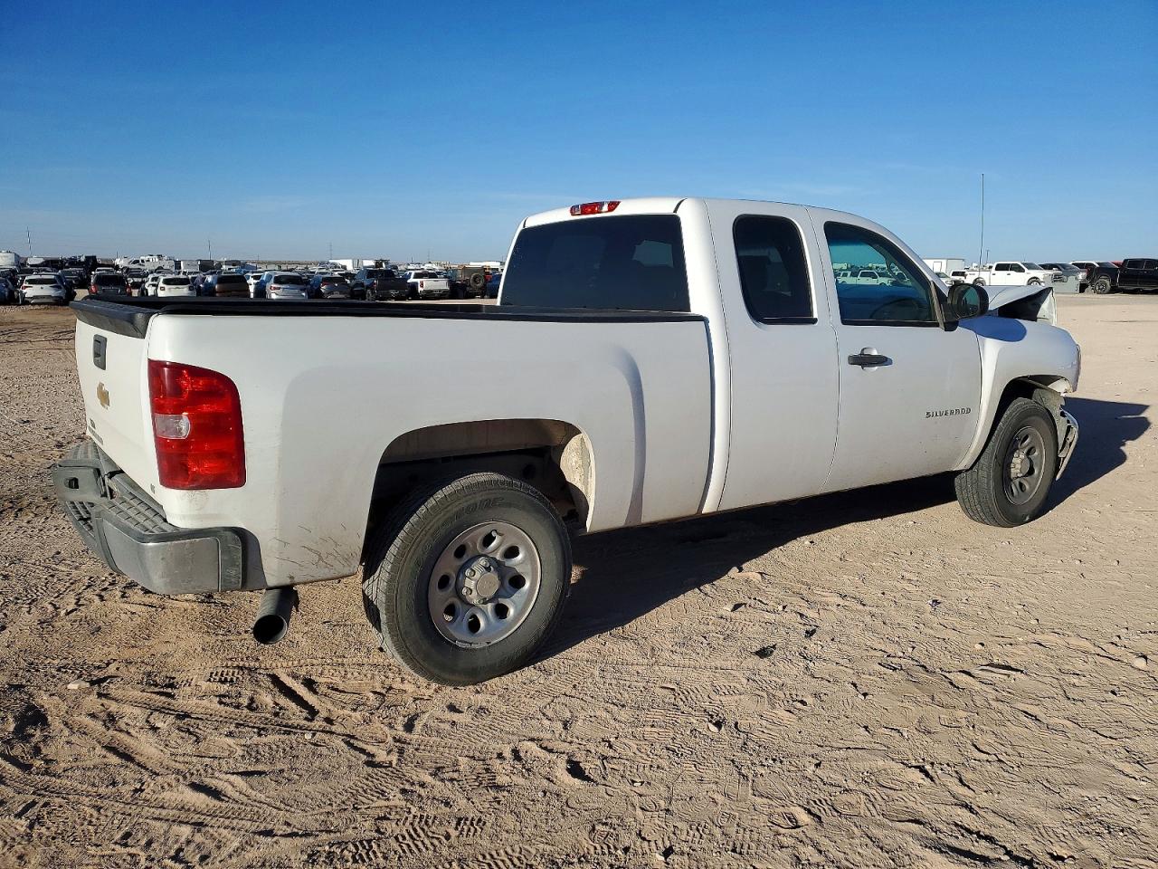 2013 Chevrolet All models VIN 1GCRCSEA3DZ209875 photo 3