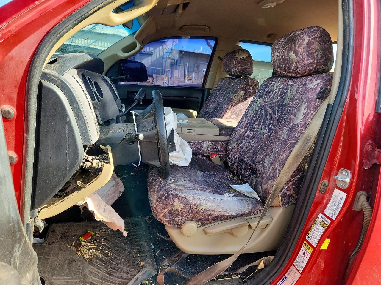 2012 Toyota Tundra VIN 5TFUM5F12CX035945 photo 7